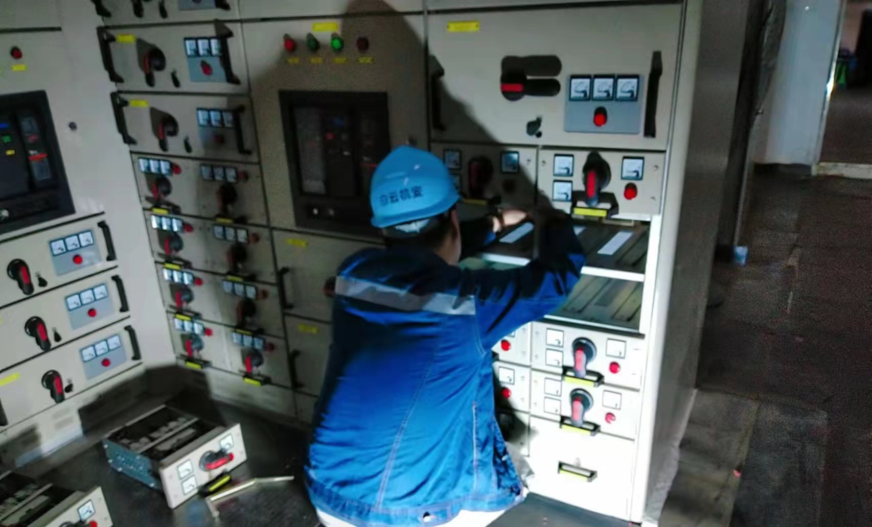 {gallery: 'gal1', smallimage: '/upload/image/202308/64f0103c082d0.jpg',largeimage: '/upload/image/202308/64f0103c082d0.jpg'}