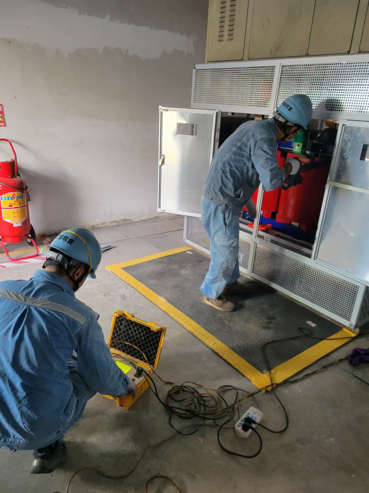 天河學(xué)校高壓配電房維護保養(yǎng)必須做，保障配電房穩(wěn)定