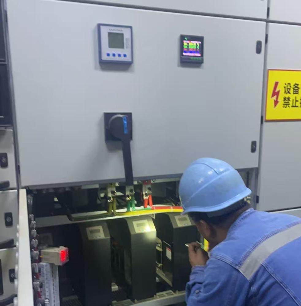 廣州闡誠商業(yè)服務(wù)管理有限公司芳村購物街配電房維保案例 