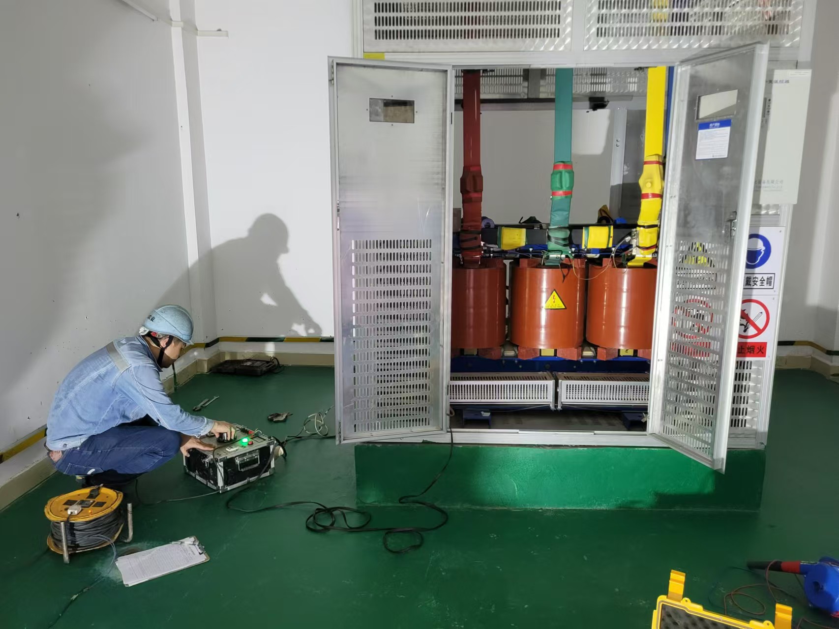 商業(yè)寫字樓電力安全守護神：白云機安預(yù)防性檢測，杜絕宕機與困梯